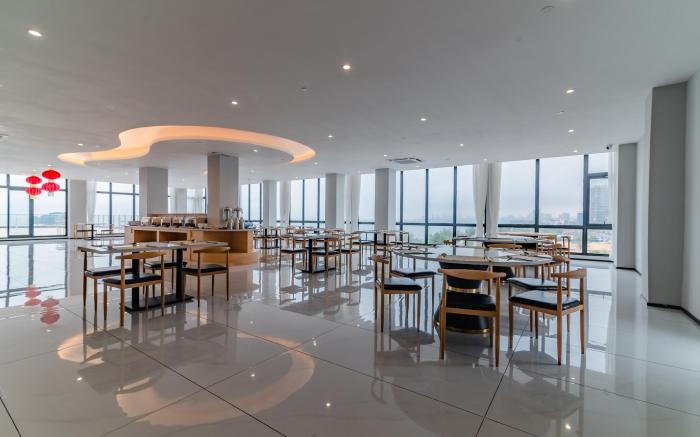 BILLIONS HOTEL