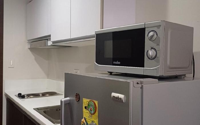 Urban Space in Makati 1BR with Balcony