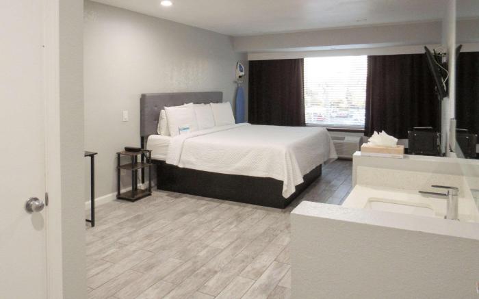 Capri Suites Anaheim