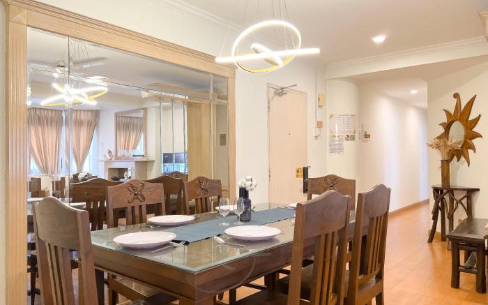 Fahrenheit 88 SpaciousSuite MRT 06