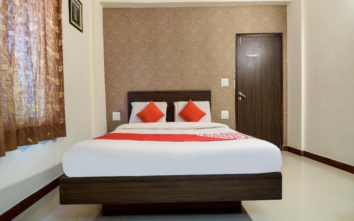 OYO 5715 Hotel King Mansion