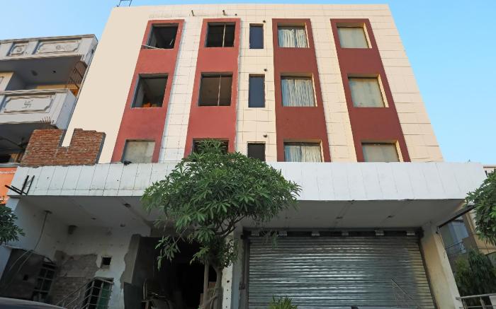 OYO 625 Svaruchi Inn