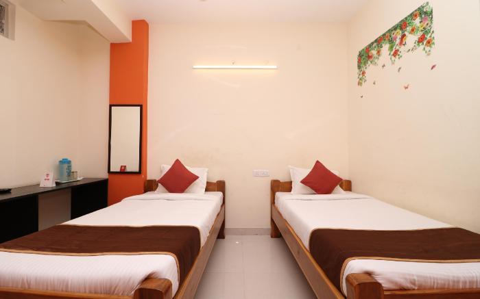 OYO  Collection O 80886 Hotel Sun City