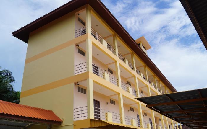 Jirasin Ranong Apartment