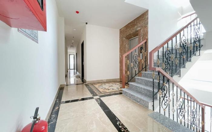 Crown studio apartment 2
