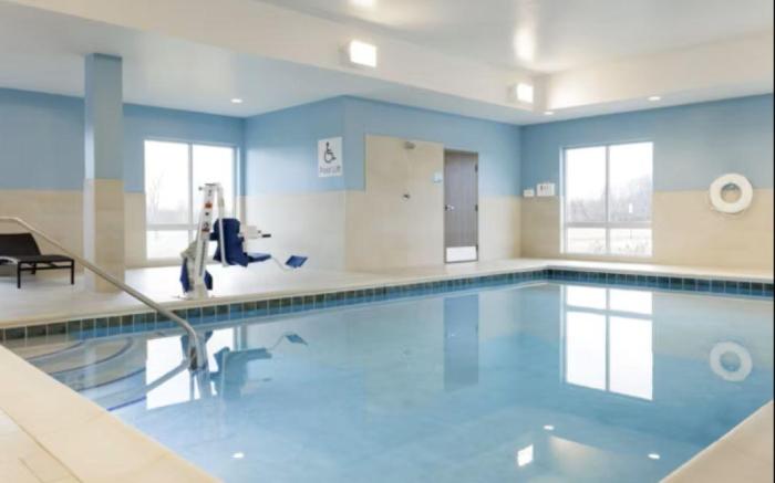 Holiday Inn Express And Suites Charlotte Airport Area By IHG