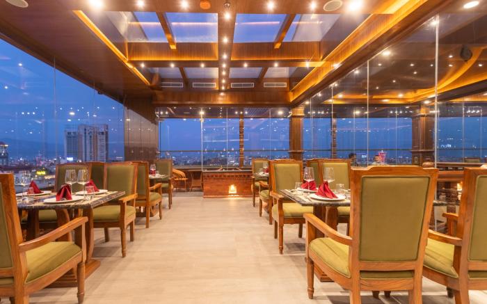 Aarya Hotel & Spa