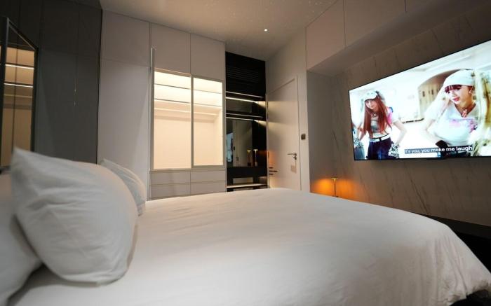 Skyrise Presidential Suite