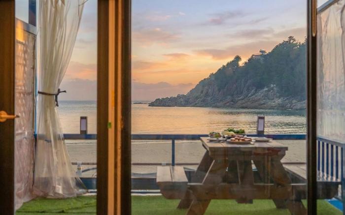 Goseong CNBLUE Oceanview Pension