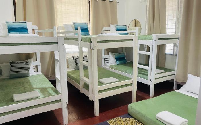 Durrani Cozyhouse 5 mins walk from the beach