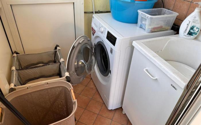 Cozy apartment Napoli with kitchen and terrace