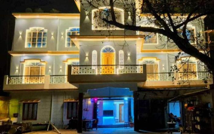 Super Hotel O Saraswati Palace