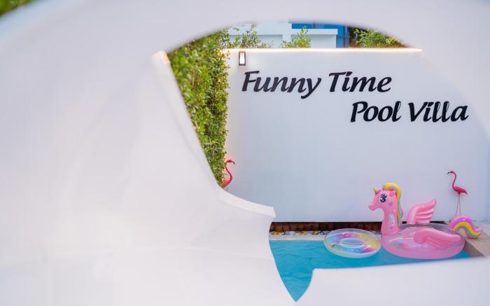Funny Time Pool Villa