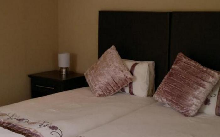 Oasis Shanti Backpackers