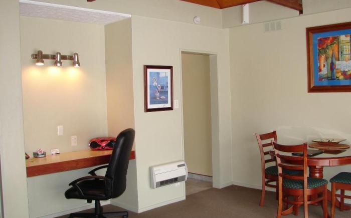 193 Aorangi Manor Motel