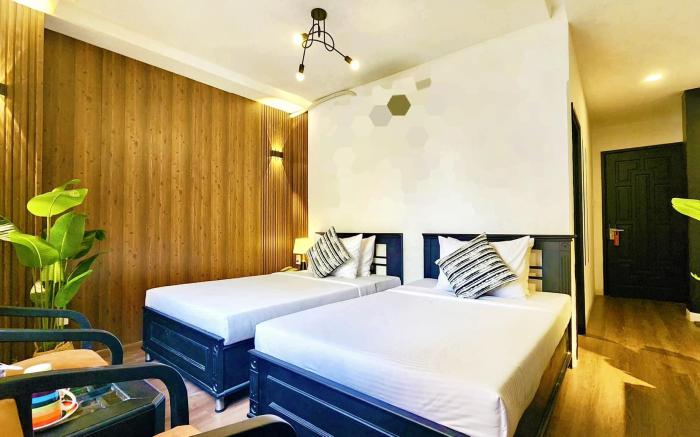 Rosa May Hotel