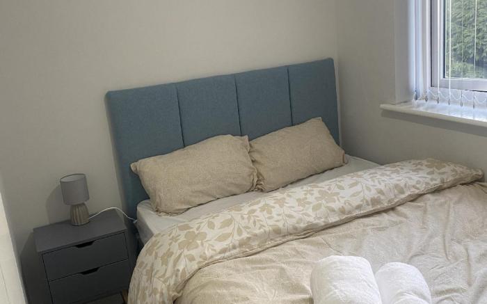 Room in a Renovated house in Bilston
