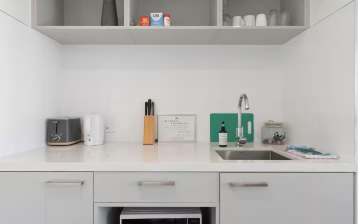 Hearty Studio Apartment, Milton Brisbane CBD
