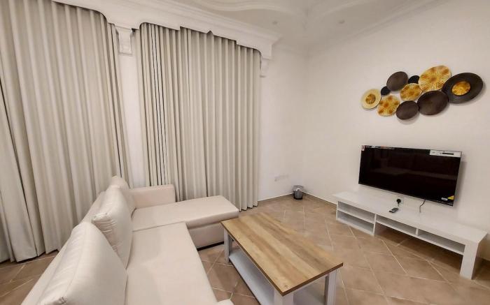 HARF22-101-01 1br apt in AD