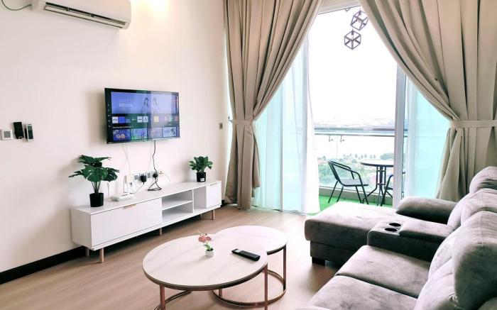 Lovely Seaview Large 2+1 Apt-Jacuzzi/free parking