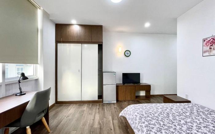 202 Discount Panoramic view apartment- big windows