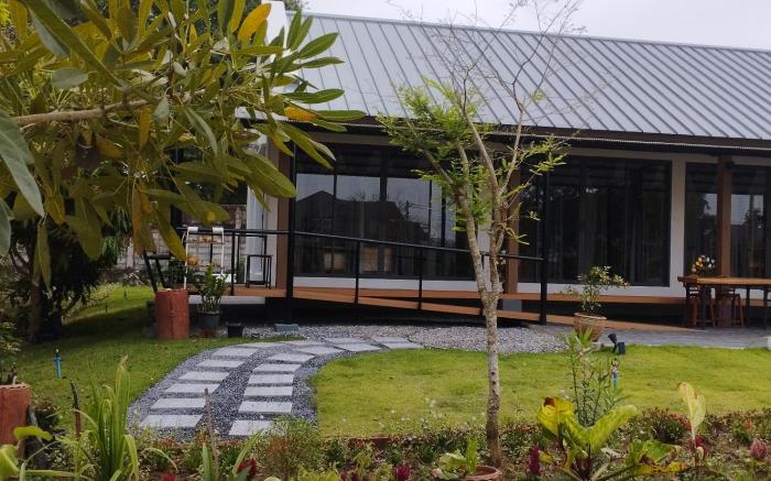 Nan Homey Space Beautiful New House Enjoying a Spacious Garden