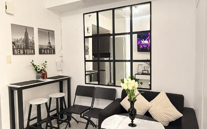 Melcky’s pad staycation