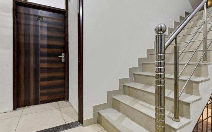 Hotel Pari Residency 