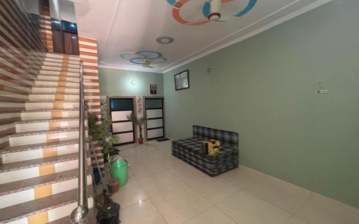 Yuvraj Guest House