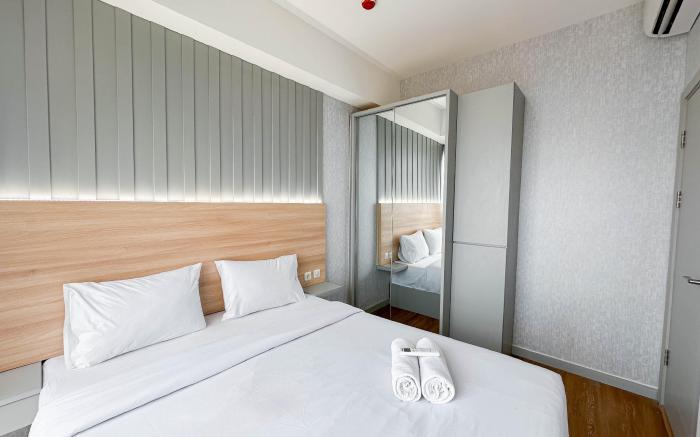 Elegant 1BR Grand Sungkono Lagoon Apt By Travelio