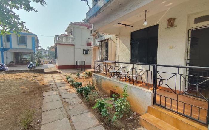 2BHK Wid AC/Backup/wi-fi Near Candolim Beach