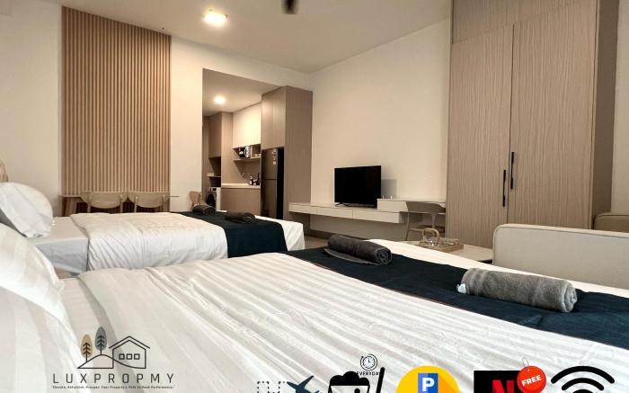 MODERN SUITE SUNSURIA SETIA ALAM AT SHAH ALAM