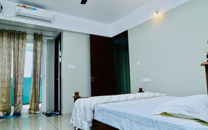 Luxe Oasis Palm Oppo.Lulu Mall Trivandrum 