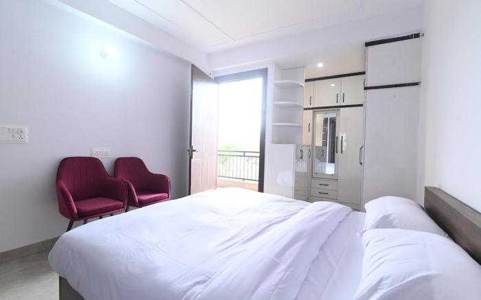 Luxurious 3 BHK in Chattarpur, New Delhi