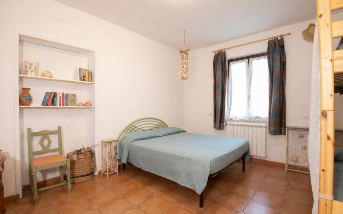 Villa immersed in green "Isola dei Cavalli"