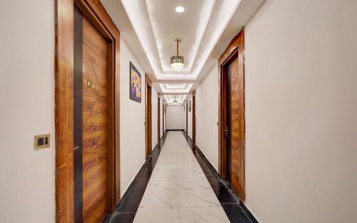 Super Townhouse Haridwar Road Near Rispana Pul Dehradun