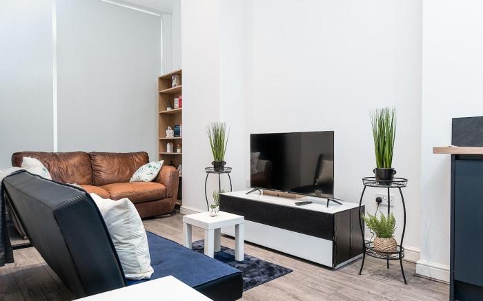 Deluxe 2 Bedroom Apartment In City Centre