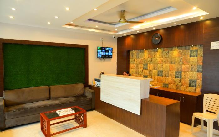 DhamStay Hotel Home Town Near Beach & Temple Puri