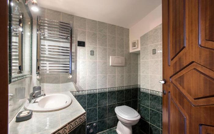 The Life Hotel