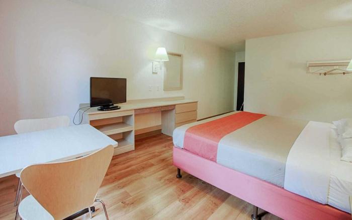 Motel 6 Albany, NY