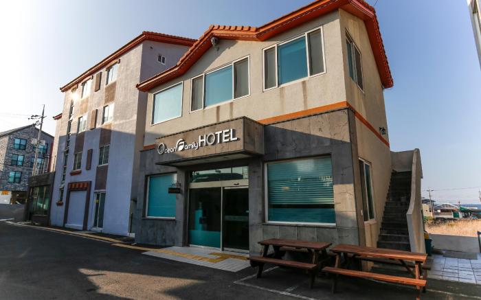 Ocean Family Hotel