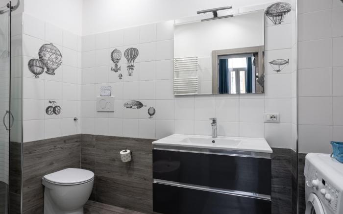 C2 - MERULANA DELUXE APARTMENT