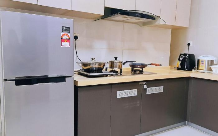 Luxury SeaView 3RB Condo @ 2-9pax Royal Strand JB