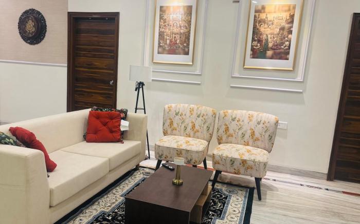 Luxurious 3BHK in Banjara Hills – Sujario Homestay