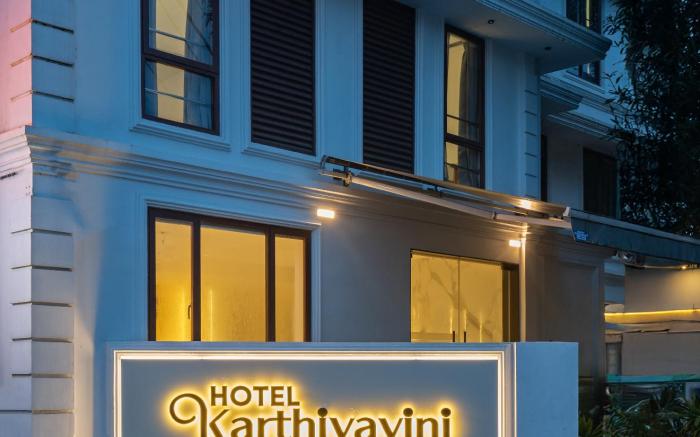 HOTEL KARTHIYAYINI