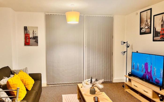 Entire City Centre Apartment + Allocated parking