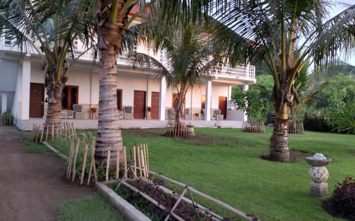Mama Nings Beach Hotel