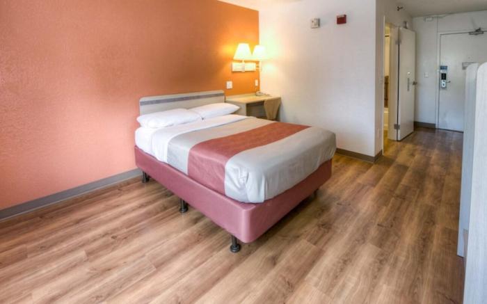 Motel6 Branford, CT - New Haven