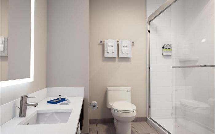 Holiday Inn Express & Suites Muncie Northwest By IHG