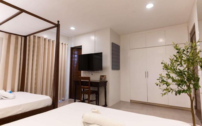 2BR Condo near Calle Crisologo